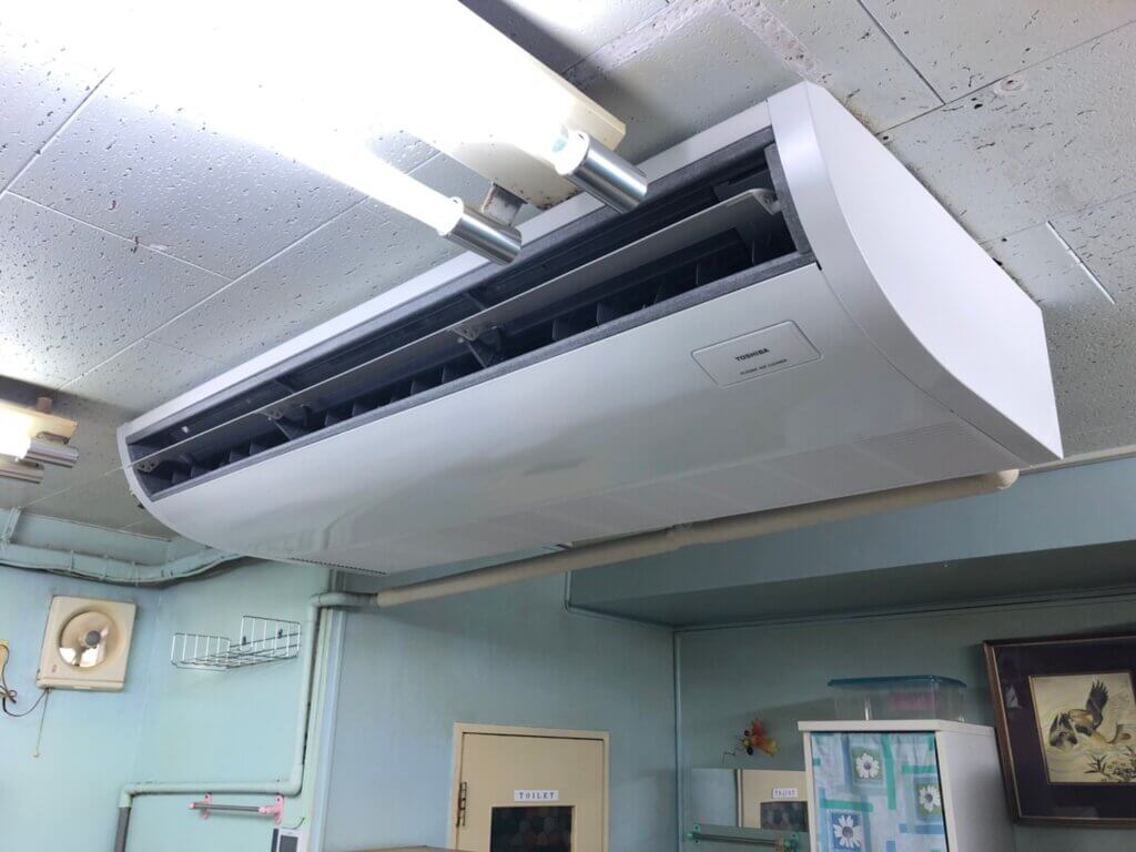 TOSHIBAパッケージエアコン(天井吊型) - 冷暖房/空調
